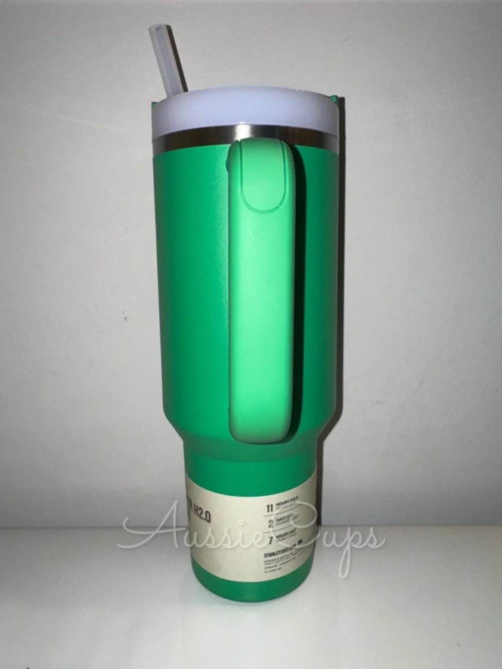 Stanley Meadow 40 oz Quencher H2.0 Tumbler in Bright Green w/ Lid & Straw - Picture 2 of 9